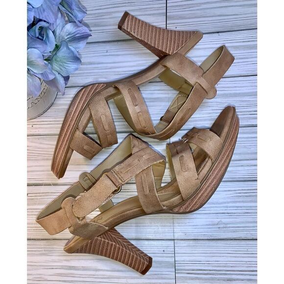 Naturalizers Dade Tan Whipstitch Platform Strappy Crisscross Sandal W/Side Velcr - Picture 8 of 9